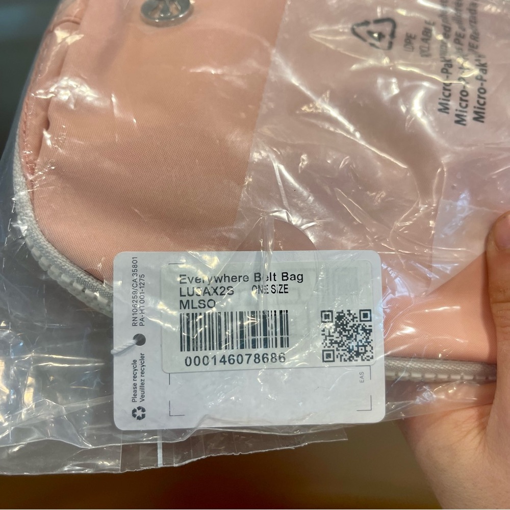 NWT Melon Sorbet Lululemon Everywhere Belt bag silver hardware logo 1L size pink - Picture 8 of 14